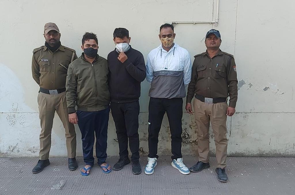 एई जेई भर्ती परीक्षा लीक मामले में एसआईटी को मिली बड़ी कामयाबी 50,000 का इनामी गिरफ्तार। 1 IMG-20230223-WA0015