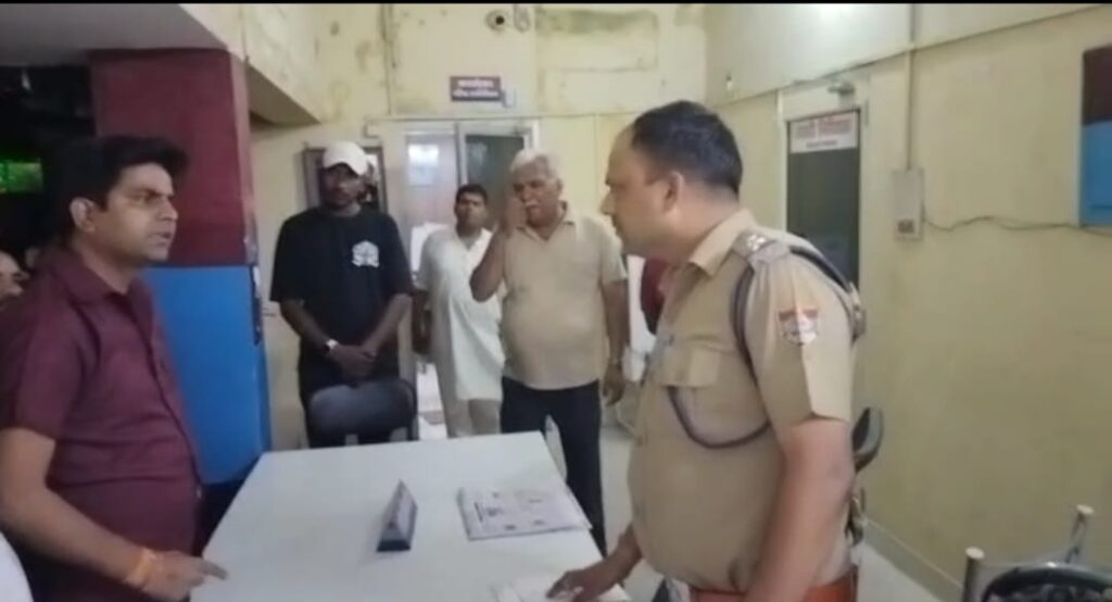 तमंचो से लैस तीन बदमाशों ने वारदात को दिया अंजाम 1 IMG-20230609-WA0010