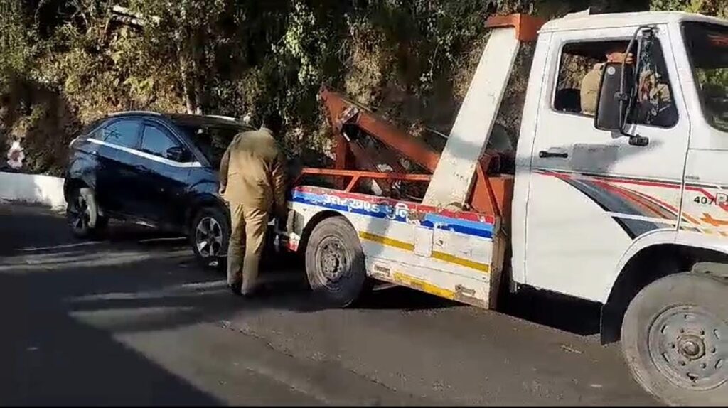 मसूरी माल रोड पर प्रतिबंधित रहेंगे वाहन - देखे पूरी ख़बर 1 IMG-20240110-WA0012