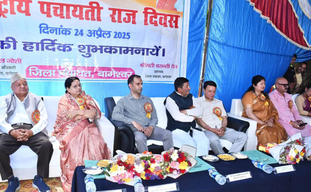 पंचायतें भारतीय लोकतंत्र की आत्मा 1 04 (2)