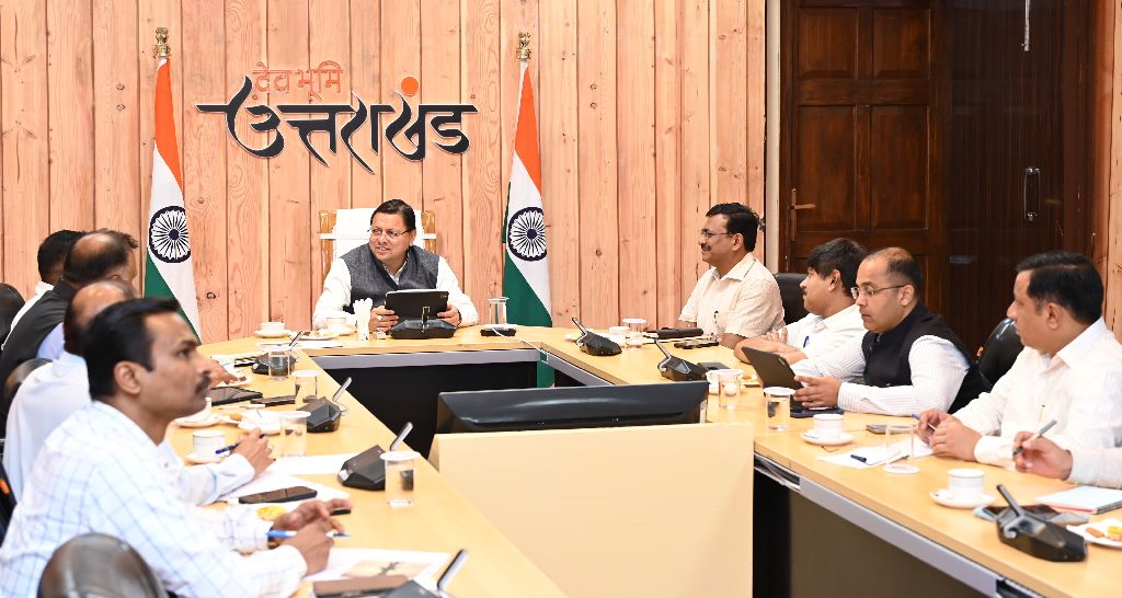 ग्राम स्तर तक योग अभियान चलाया जाएः मुख्यमंत्री 1 d 5 (18)