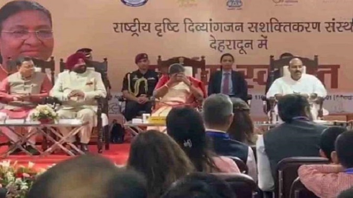 एनआईईपीवीडी के छात्रों ने दी जन्मदिन की शुभकामनाएं , इस अंदाज में किया बर्थडे विश 1 01- (65)