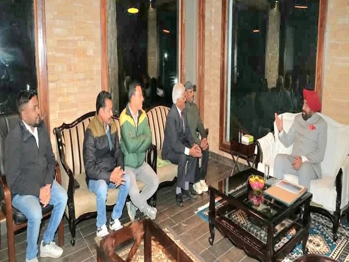 कौसानी की सुंदरता देख अभिभूत हुए राज्यपाल 1 25- (10)