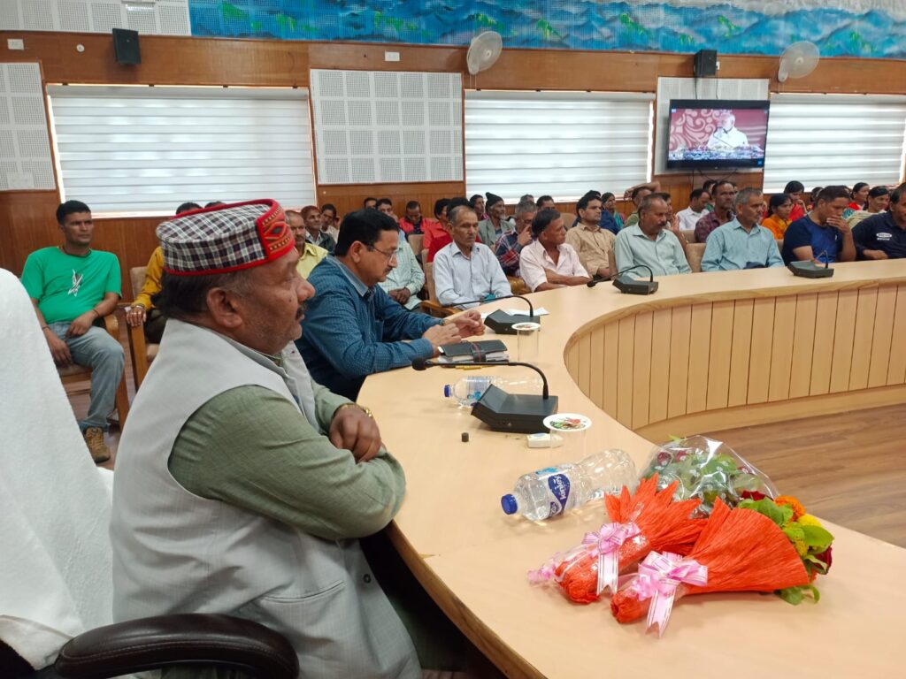 डीबीटी के माध्यम से किसानों के खातों में ₹12 करोड़ की धनराशि हस्तांतरित 1 dhami ji