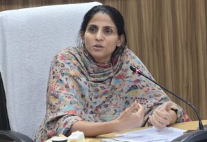 1763456053 211 कुंभ मेला अधिकारी सोनिका सिंह ने अधिकारियों को सख्त चेतावनी