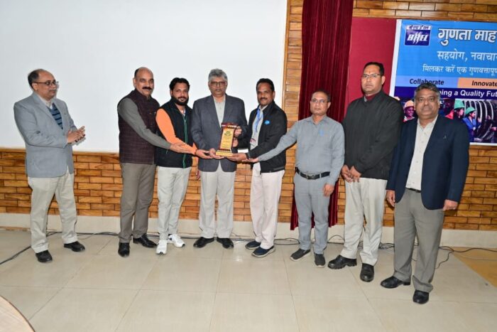 उज्ज्वल भविष्य की नींव गुणवत्ता पर ही टिकी है – रंजन कुमार 3 1764422814 938 उज्ज्वल भविष्य की नींव गुणवत्ता पर ही टिकी है –