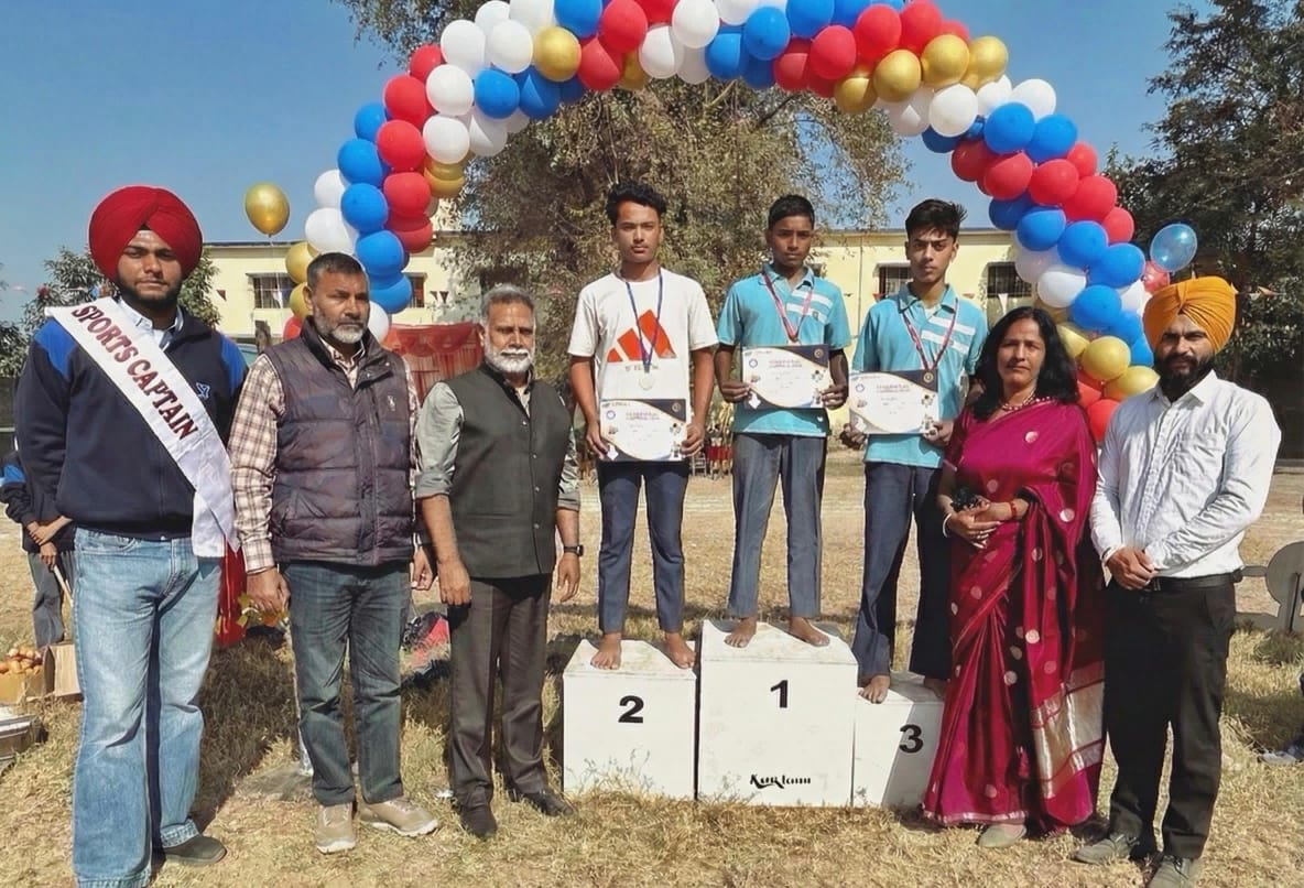 टेक्नों स्कूल के वार्षिक खेल कूद में बच्चों ने