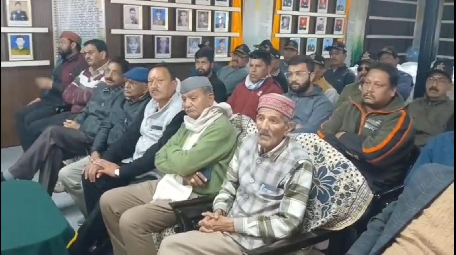 130 पर्यावरण बटालियन के विस्थापन आदेश के विरुद्ध जनपद स्तरीय