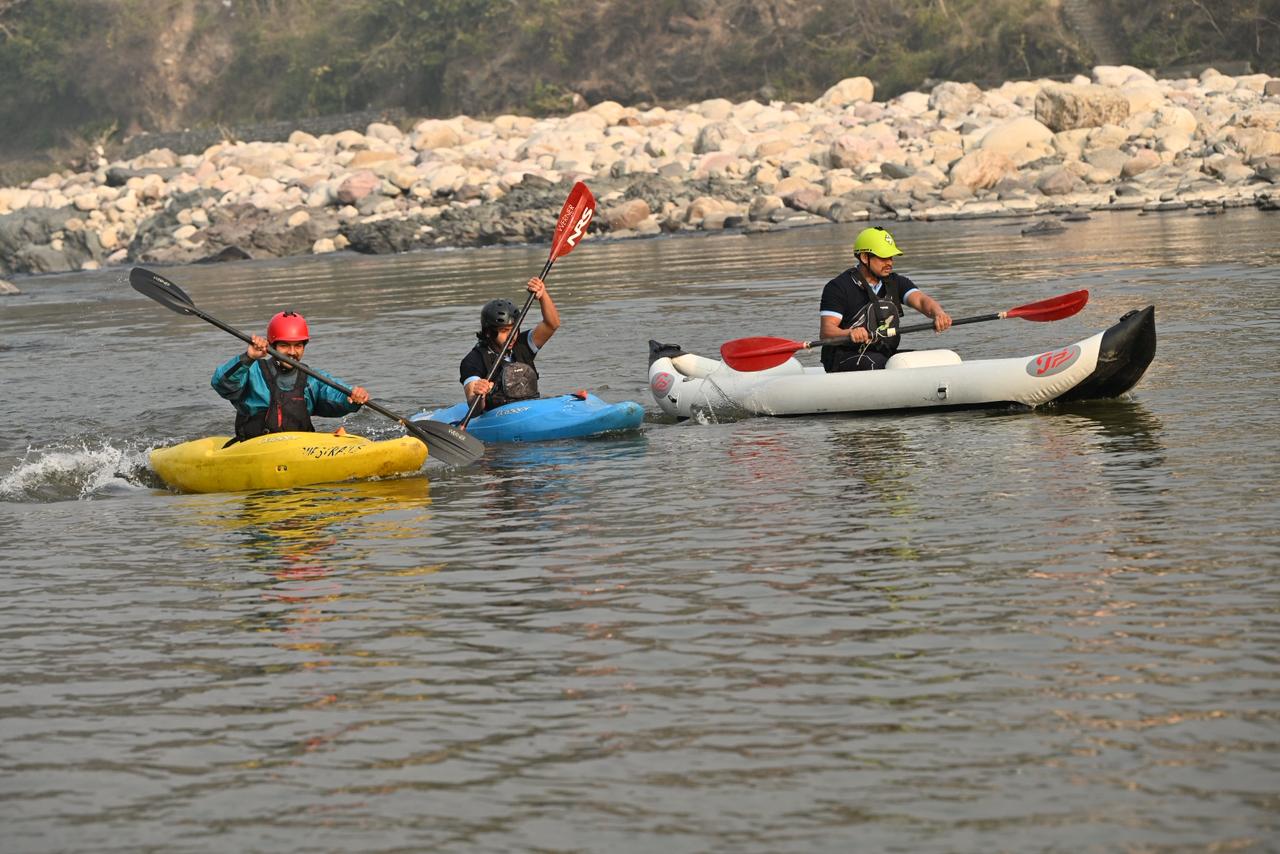 सतपुली ने किया प्रतिभागियों को सम्मानित
