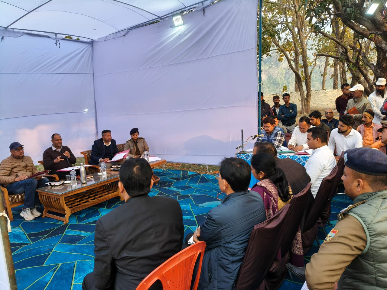 श्रद्धालु हमारा मेहमान जिलाधिकारी मनीष कुमार