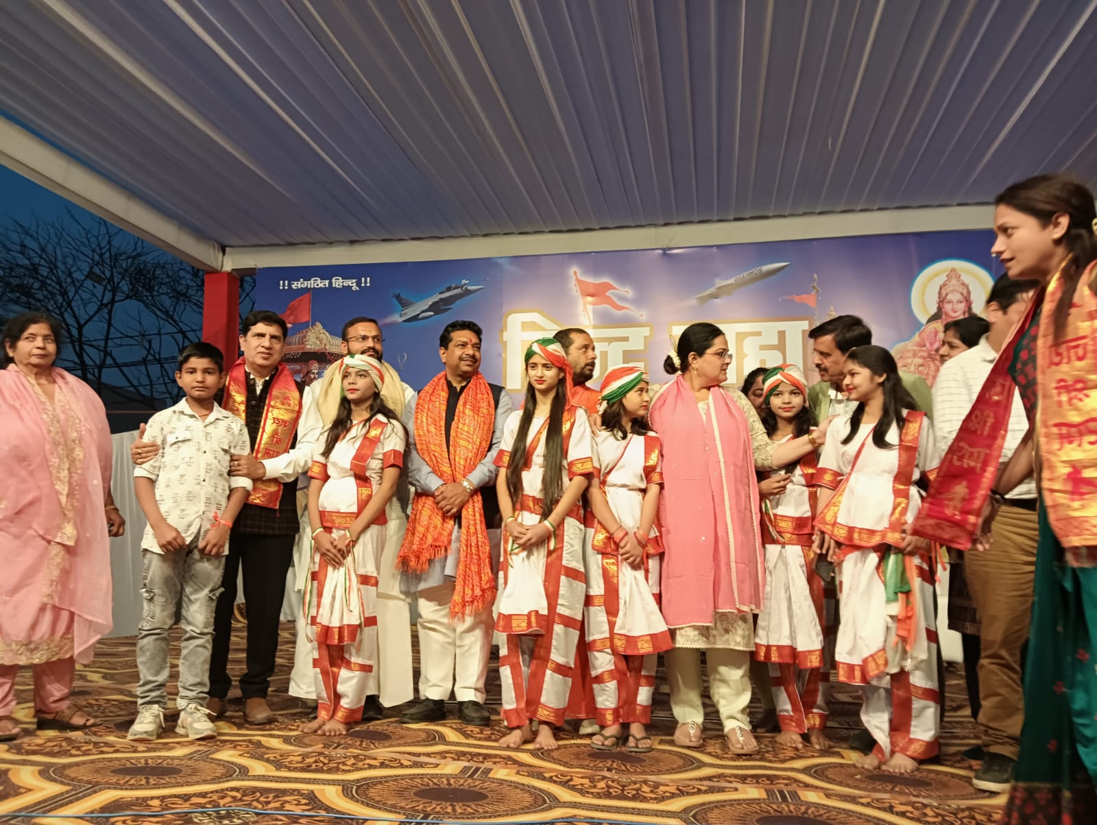 स्टेडियम में भव्य हिन्दू महा सम्मेलन संपन्न भारी संख्या