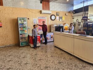 जनपद में खाद्य पदार्थों में किसी भी प्रकार से कोई मिलावट न हो, इसके लिए जिलाधिकारी मयूर दीक्षित ने खाद्य सुरक्षा विभाग को निरंतर छापेमारी की कार्यवाही के निर्देश दिए गए है 3 1776089226 70 जनपद में खाद्य पदार्थों में किसी भी प्रकार से कोई