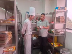 1776438085 466 जनपद में खाद्य पदार्थों में किसी भी प्रकार से कोई