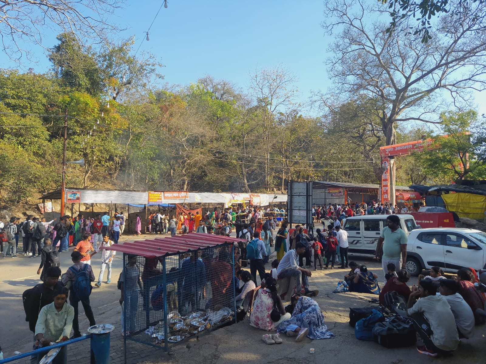 पूर्णागिरि मेले में उमड़ा आस्था का सैलाब हजारों श्रद्धालु