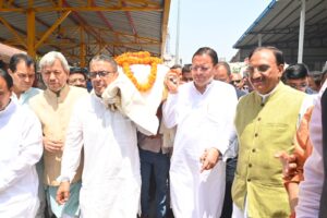 पूर्व मुख्यमंत्री/मेजर जनरल (सेवानिवृत्त) भुवन चंद्र खंडूड़ी की अंतिम यात्रा में उमड़ा जनसैलाब 5 1779274291 422 पूर्व मुख्यमंत्रीमेजर जनरल सेवानिवृत्त भुवन चंद्र खंडूड़ी की अंतिम यात्रा