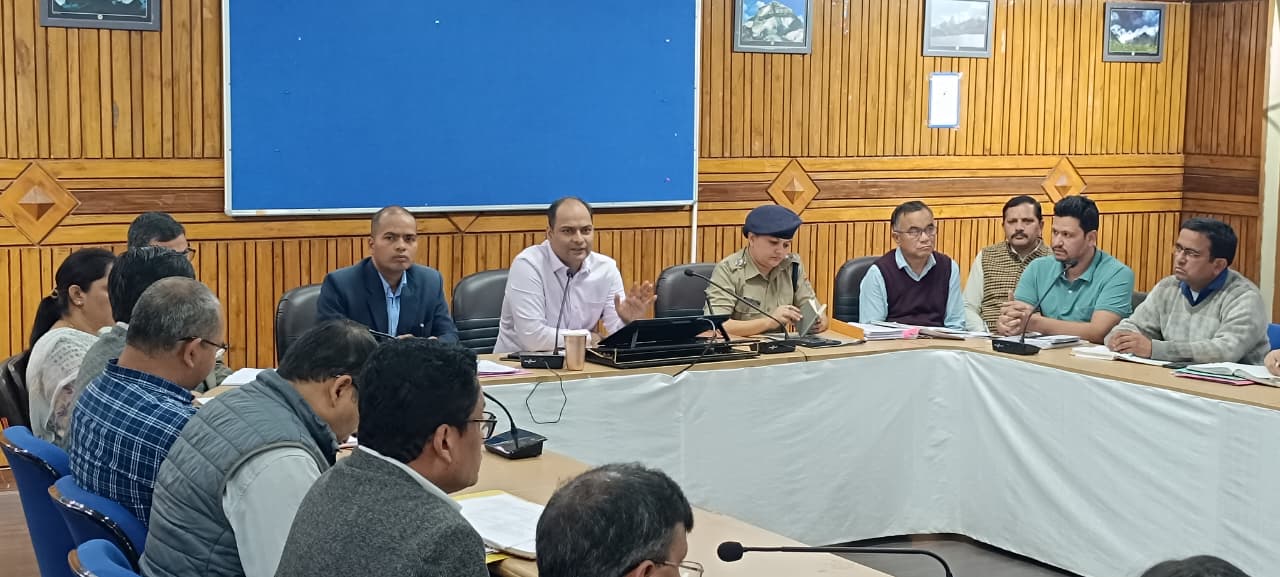 परीक्षा को लेकर प्रशासन अलर्ट नकल पर रहेगी जीरो