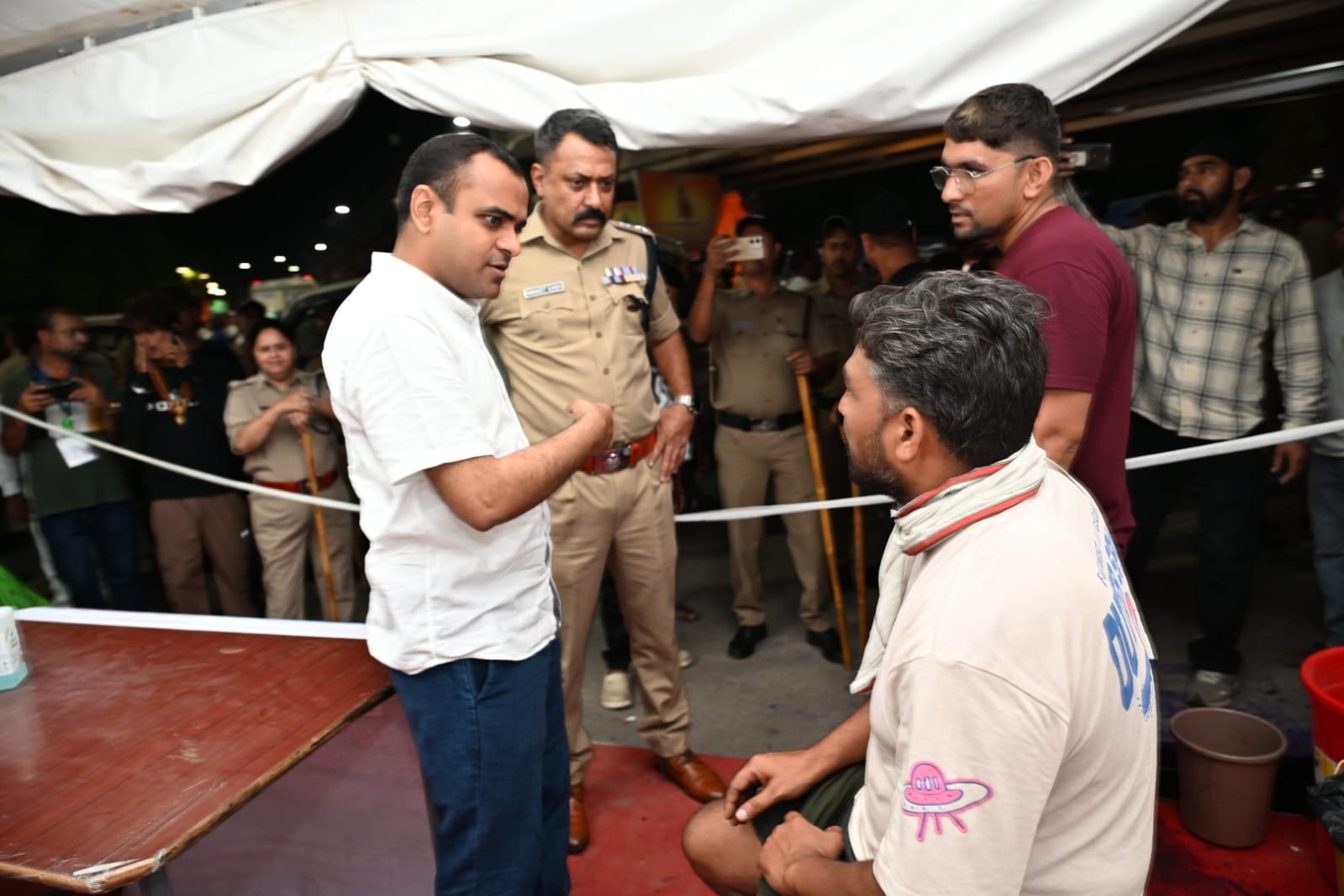 1786255845 269 कांवड़ यात्रा अंतिम चरण में जिलाधिकारी एवं वरिष्ठ पुलिस अधीक्षक