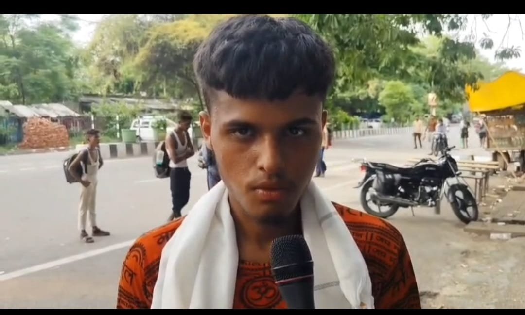 डाक कांवड़ यात्रा में उमड़ा आस्था का सैलाब, व्यवस्थाओं से श्रद्धालु खुश 4 1786275157 253 डाक कांवड़ यात्रा में उमड़ा आस्था का सैलाब व्यवस्थाओं से