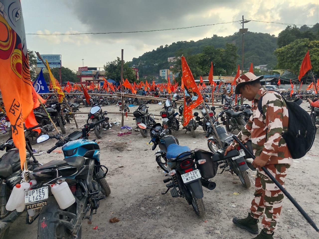 1786294364 177 बीडीएस टीम द्वारा पंत दीप पार्किंग में सर्च अभियान चलाते