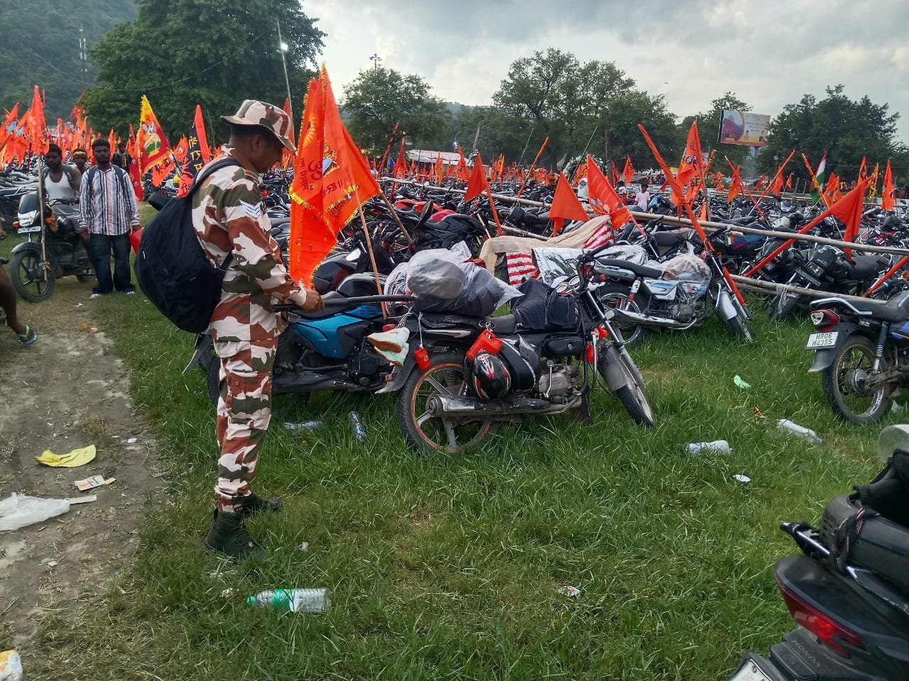 1786294364 744 बीडीएस टीम द्वारा पंत दीप पार्किंग में सर्च अभियान चलाते