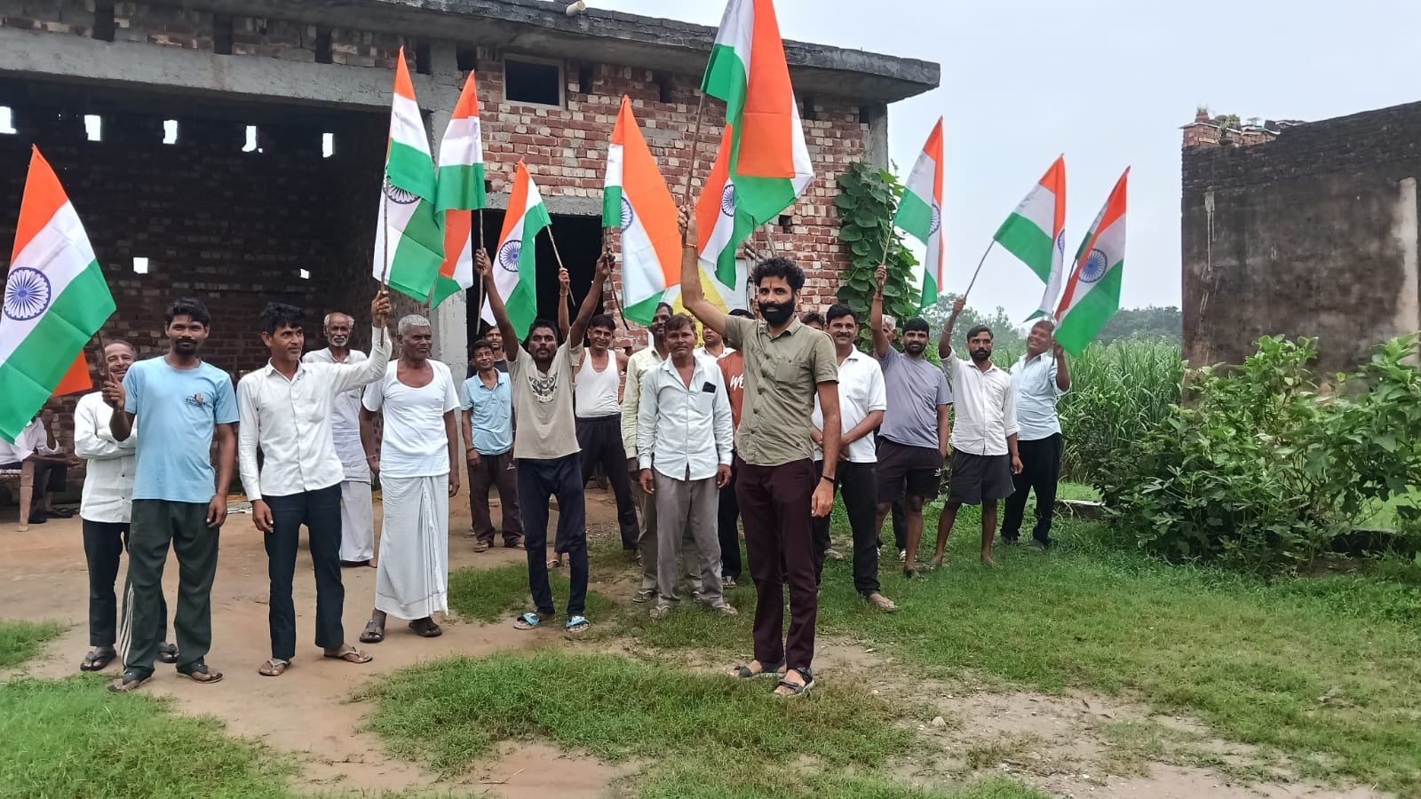 1786363510 631 हर घर तिरंगा कार्यक्रम के अंतर्गत विभिन्न स्कूलों में आयोजित