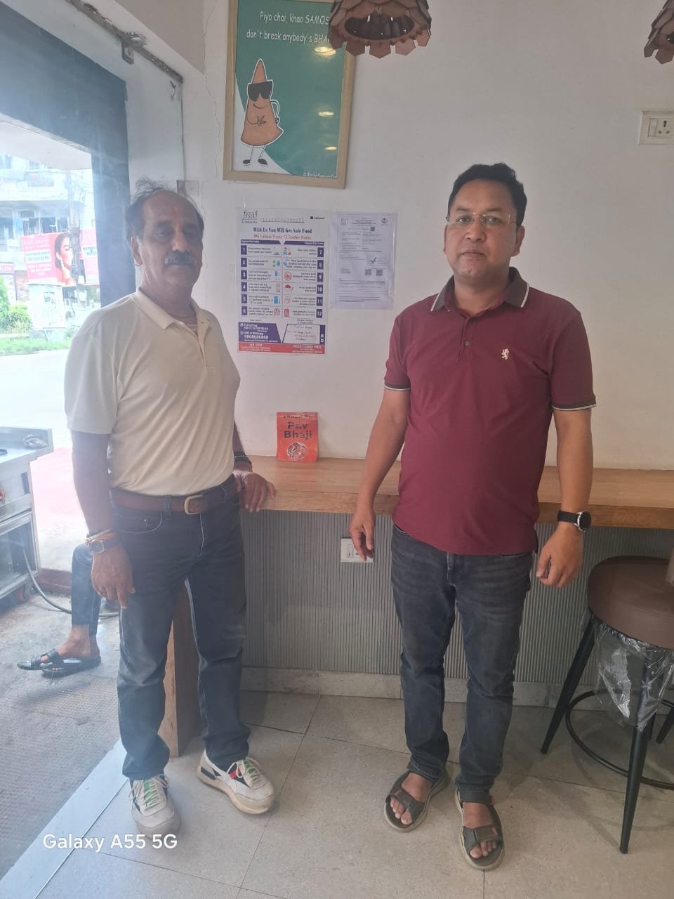 खाद्य सुरक्षा विभाग द्वारा कावड़ मेले के दृष्टिगत निरंतर किया जा रहा है खाद्य कारोबारी के प्रतिष्ठानों का निरीक्षण 5 1786364948 611 खाद्य सुरक्षा विभाग द्वारा कावड़ मेले के दृष्टिगत निरंतर किया