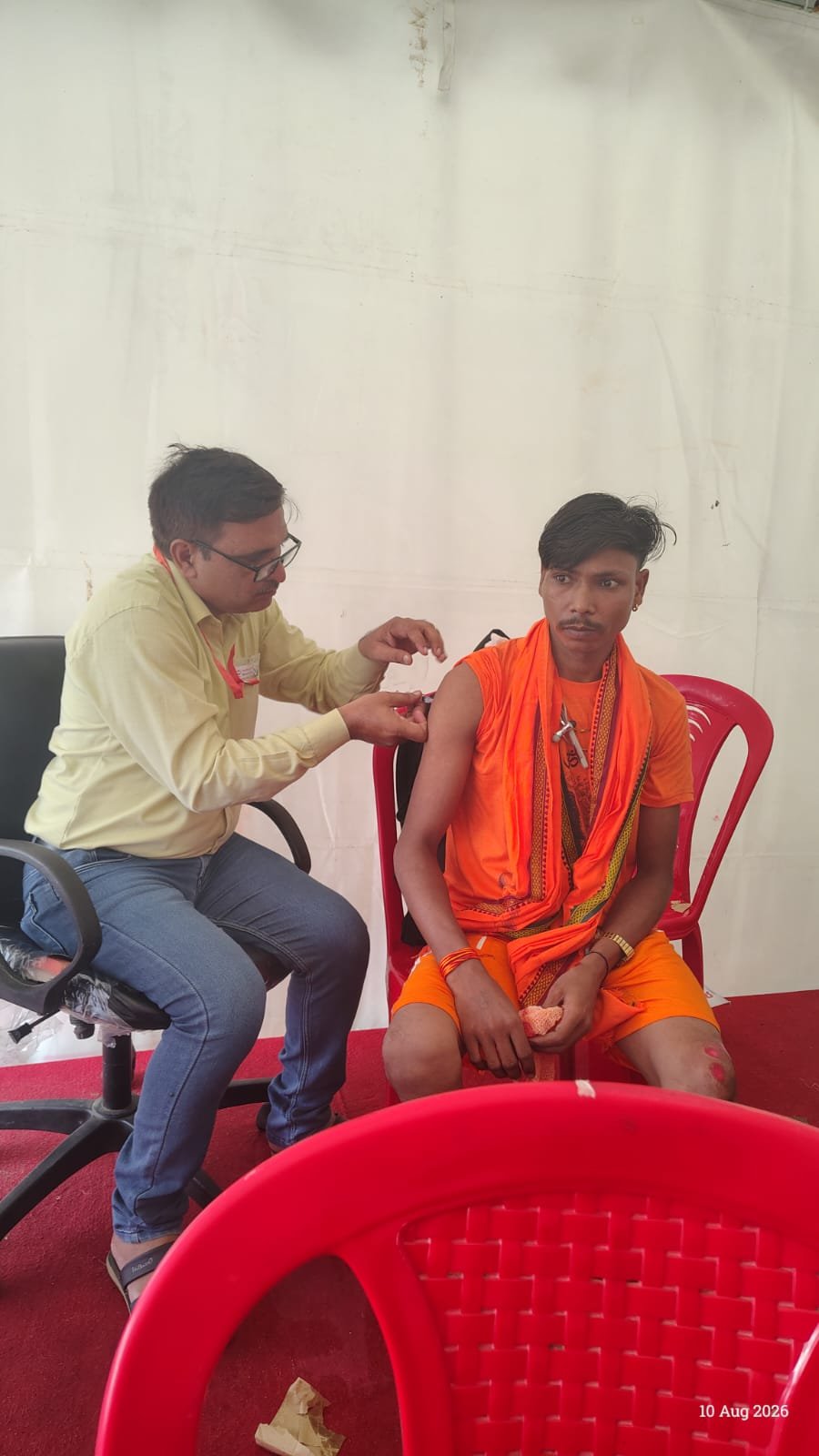 कांवड़ यात्रा पर आने वाले शिवभक्तों का स्वास्थ्य खराब होने की दशा में तत्काल निशुल्क किया जा रहा है उपचार 3 1786368929 204 कांवड़ यात्रा पर आने वाले शिवभक्तों का स्वास्थ्य खराब होने