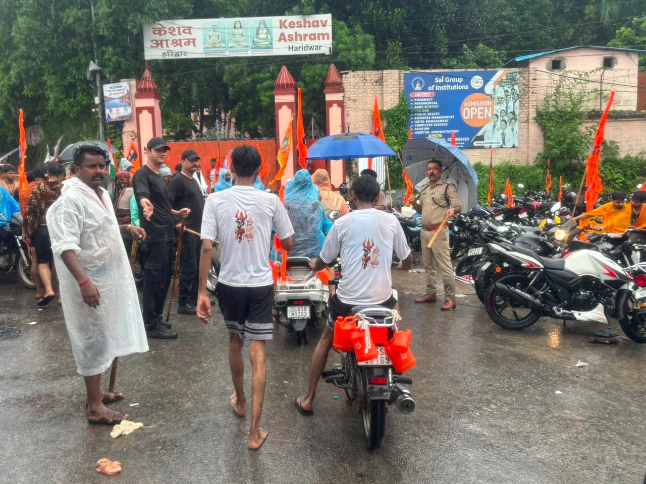 1786377599 611 एसएसपी हरिद्वार की प्रजेंट लोकेशन Keshav aashram अलकनंदा होटल हाईवे