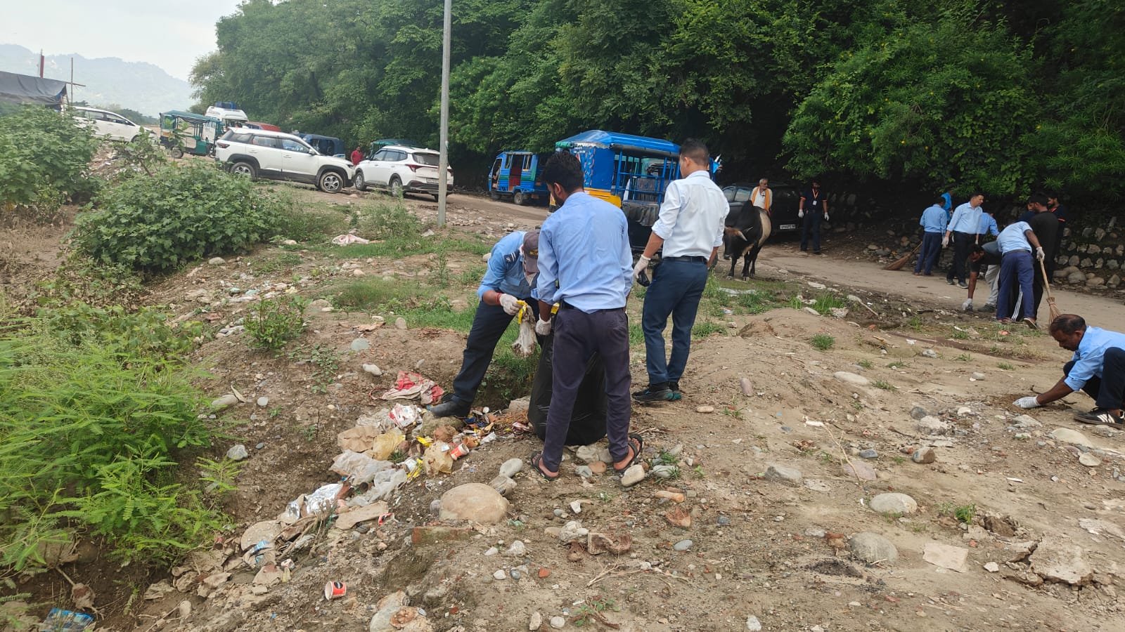 1786620678 888 कांवड़ मेले के सफलतापूर्वक संपन्न होने के उपरांत फैले कूड़े कचरे