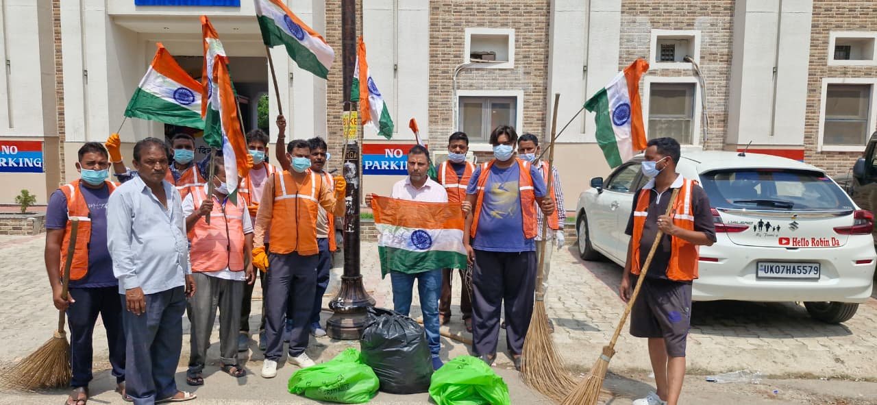 1786620681 356 कांवड़ मेले के सफलतापूर्वक संपन्न होने के उपरांत फैले कूड़े कचरे