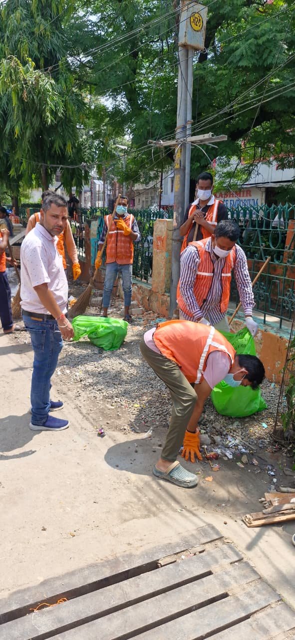 1786620681 476 कांवड़ मेले के सफलतापूर्वक संपन्न होने के उपरांत फैले कूड़े कचरे