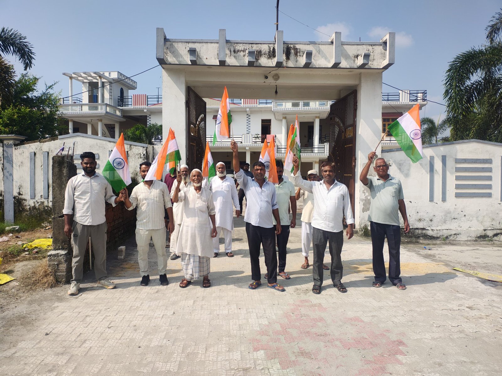 1786632686 890 हर घर तिरंगा कार्यक्रम के अंतर्गत जनपद के विभिन्न ग्राम