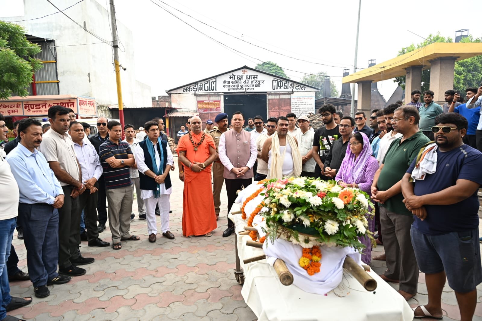 1786716472 981 मुख्यमंत्री ने दैनिक जागरण के राज्य संपादक मनोज झा की