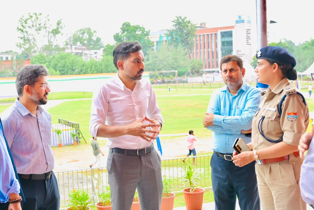 1786720090 362 देहरादून के परेड ग्राउंड में 80वें स्वतंत्रता दिवस की तैयारियां