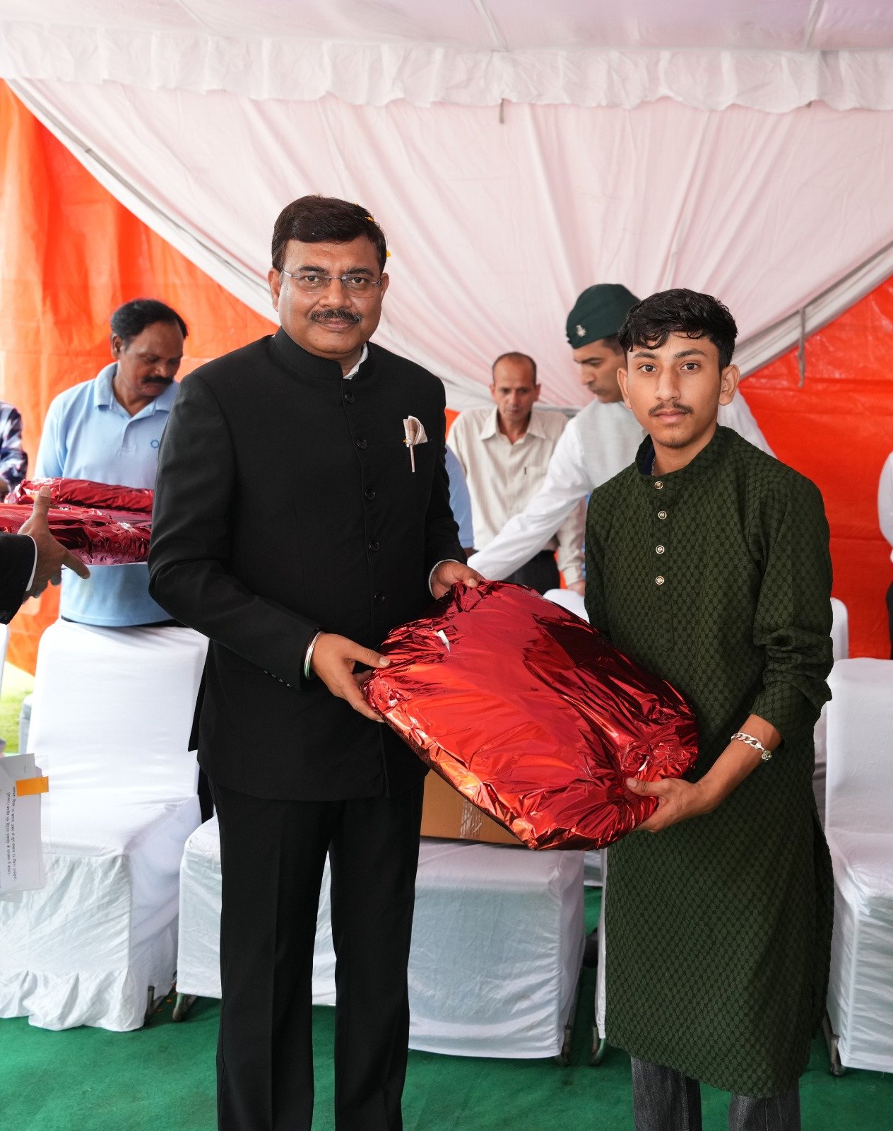 स्वतंत्रता दिवस पर मुख्य सचिव ने सुशासन, विकसित उत्तराखण्ड और हिमालय संरक्षण का लिया संकल्प 7 1786804750 961 स्वतंत्रता दिवस पर मुख्य सचिव ने सुशासन विकसित उत्तराखण्ड और