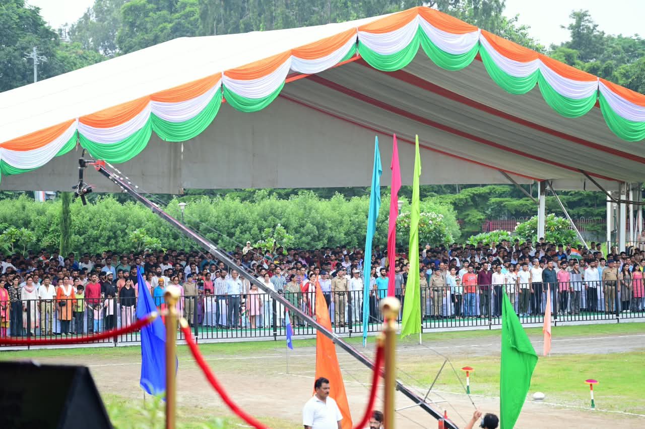 1786804948 200 स्वतंत्रता दिवस पर मुख्यमंत्री श्री पुष्कर सिंह धामी ने परेड