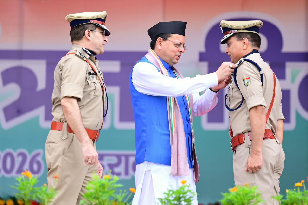 1786804948 884 स्वतंत्रता दिवस पर मुख्यमंत्री श्री पुष्कर सिंह धामी ने परेड