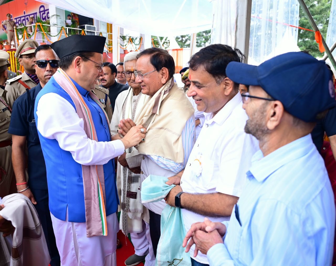 1786804949 607 स्वतंत्रता दिवस पर मुख्यमंत्री श्री पुष्कर सिंह धामी ने परेड