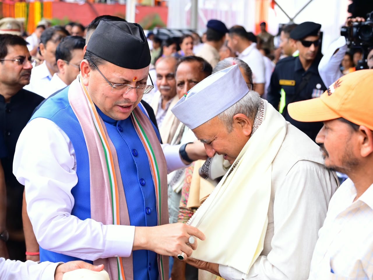 1786804949 721 स्वतंत्रता दिवस पर मुख्यमंत्री श्री पुष्कर सिंह धामी ने परेड