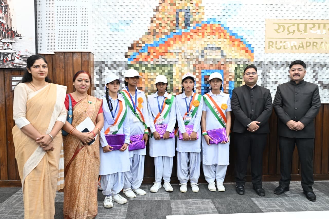 1786811265 354 जनपद रुद्रप्रयाग में हर्षौल्लास से मनाया गया 80वां स्वतंत्रता दिवस