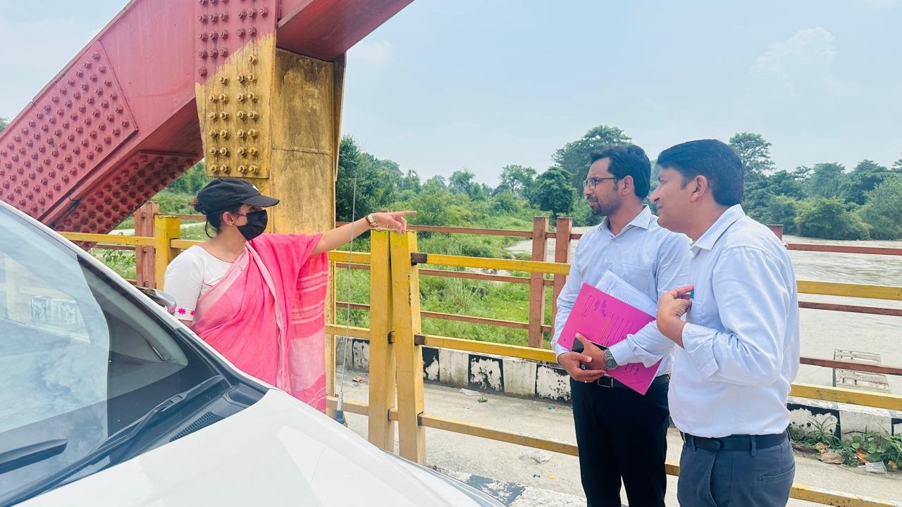 कुंभ मेला तैयारियों को लेकर मेलाधिकारी ने बैरागी कैंप, दक्षद्वीप एवं कनखल क्षेत्र का किया निरीक्षण 3 1787148955 397 कुंभ मेला तैयारियों को लेकर मेलाधिकारी ने बैरागी कैंप दक्षद्वीप