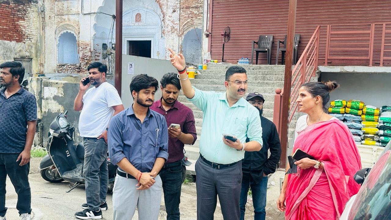 कुंभ मेला तैयारियों को लेकर मेलाधिकारी ने बैरागी कैंप, दक्षद्वीप एवं कनखल क्षेत्र का किया निरीक्षण 5 1787148955 461 कुंभ मेला तैयारियों को लेकर मेलाधिकारी ने बैरागी कैंप दक्षद्वीप