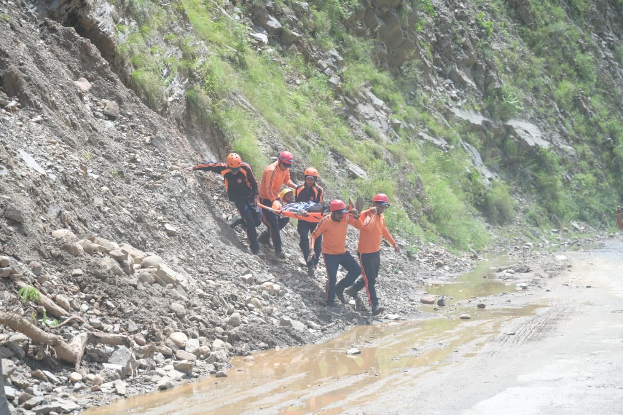 मॉक अभ्यास के माध्यम से परखी गई आपदा प्रबंधन एवं त्वरित राहत-बचाव व्यवस्थाओं की तैयारियां 4 1787153771 353 मॉक अभ्यास के माध्यम से परखी गई आपदा प्रबंधन एवं