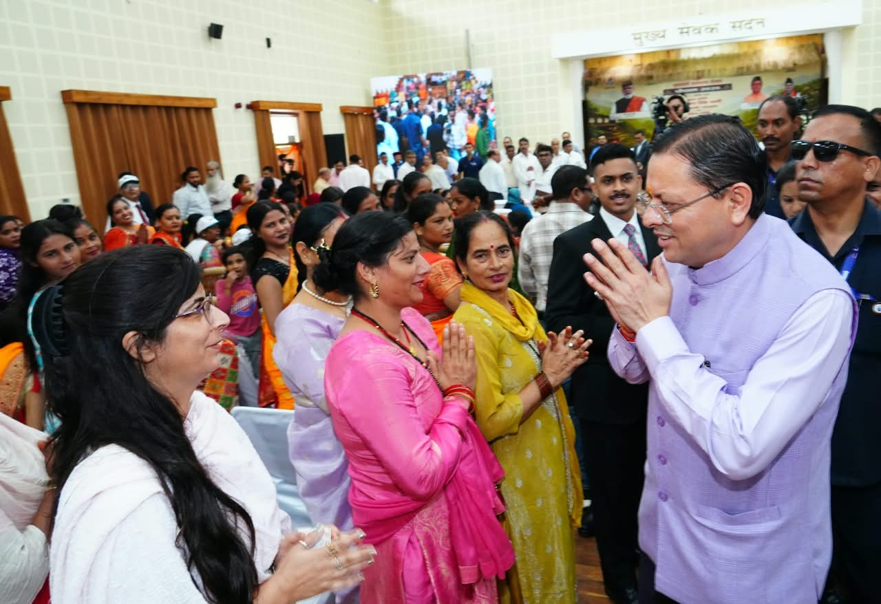 मुख्यमंत्री धामी बोले सरकार महिला, युवा और ग्रामीण उद्यमियों को आत्मनिर्भर बनाने के लिए समर्पित 5 1787311464 276 मुख्यमंत्री धामी बोले सरकार महिला युवा और ग्रामीण उद्यमियों को