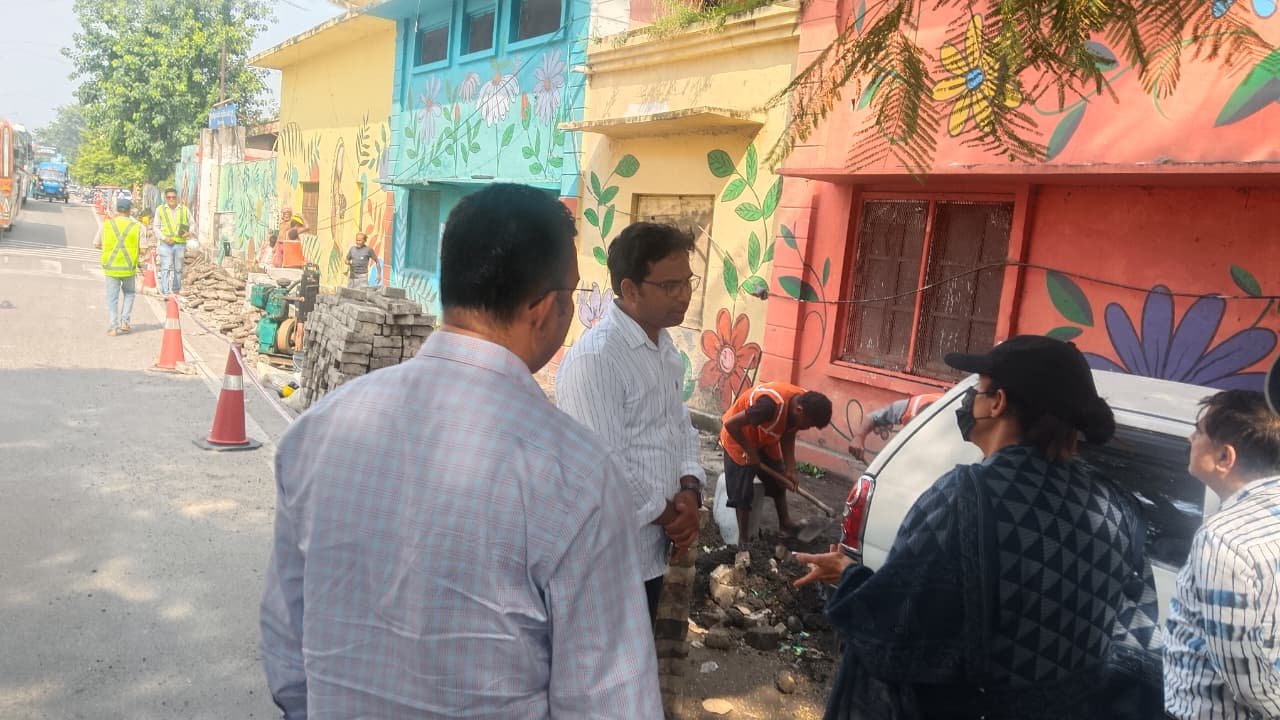 1787321842 787 कुंभ मेला तैयारियों को लेकर मेलाधिकारी ने किया शहर के