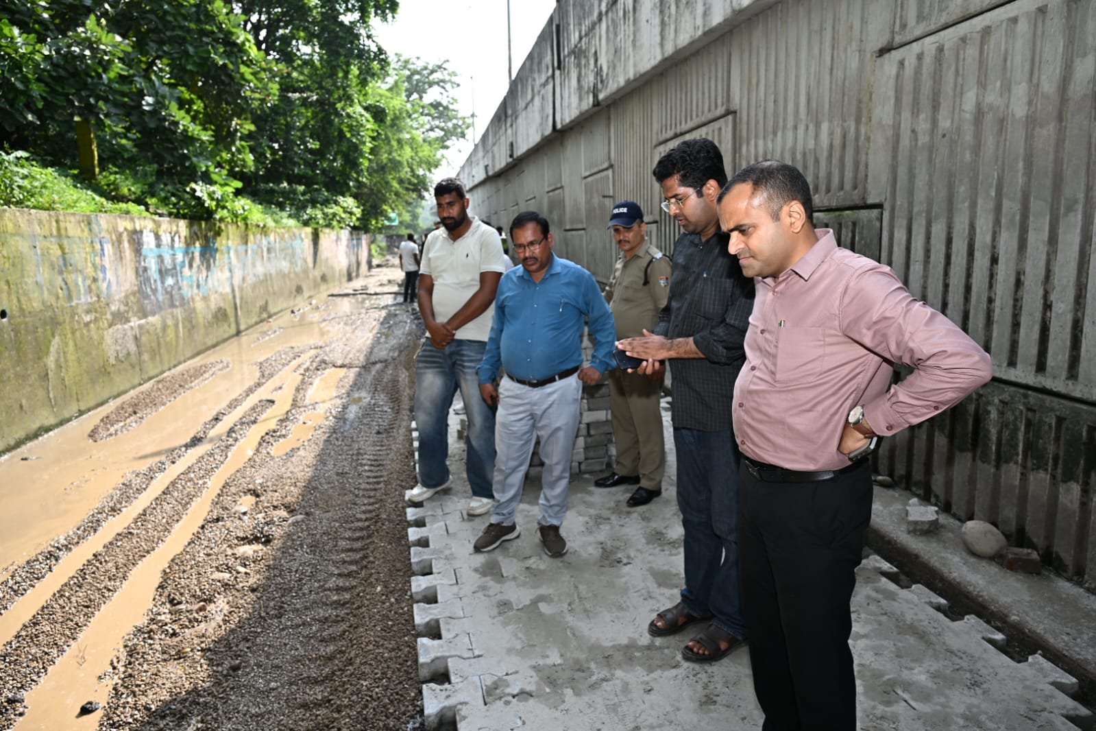 1787321999 846 क्षतिग्रस्त सड़कों को गड्ढामुक्त करने के लिए त्वरित गति से