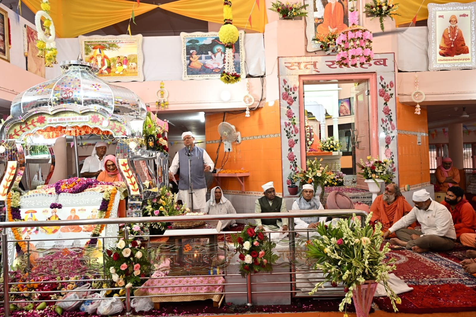 1787407861 453 संत समाज का मार्गदर्शन धर्म संस्कृति और राष्ट्र निर्माण की