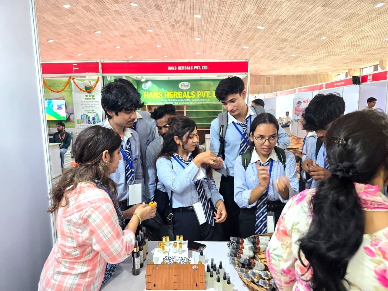 1787488480 545 स्वामी दर्शानंद इंस्टिट्यूट ऑफ मैनेजमेंट एंड टेक्नोलॉजी के छात्र –