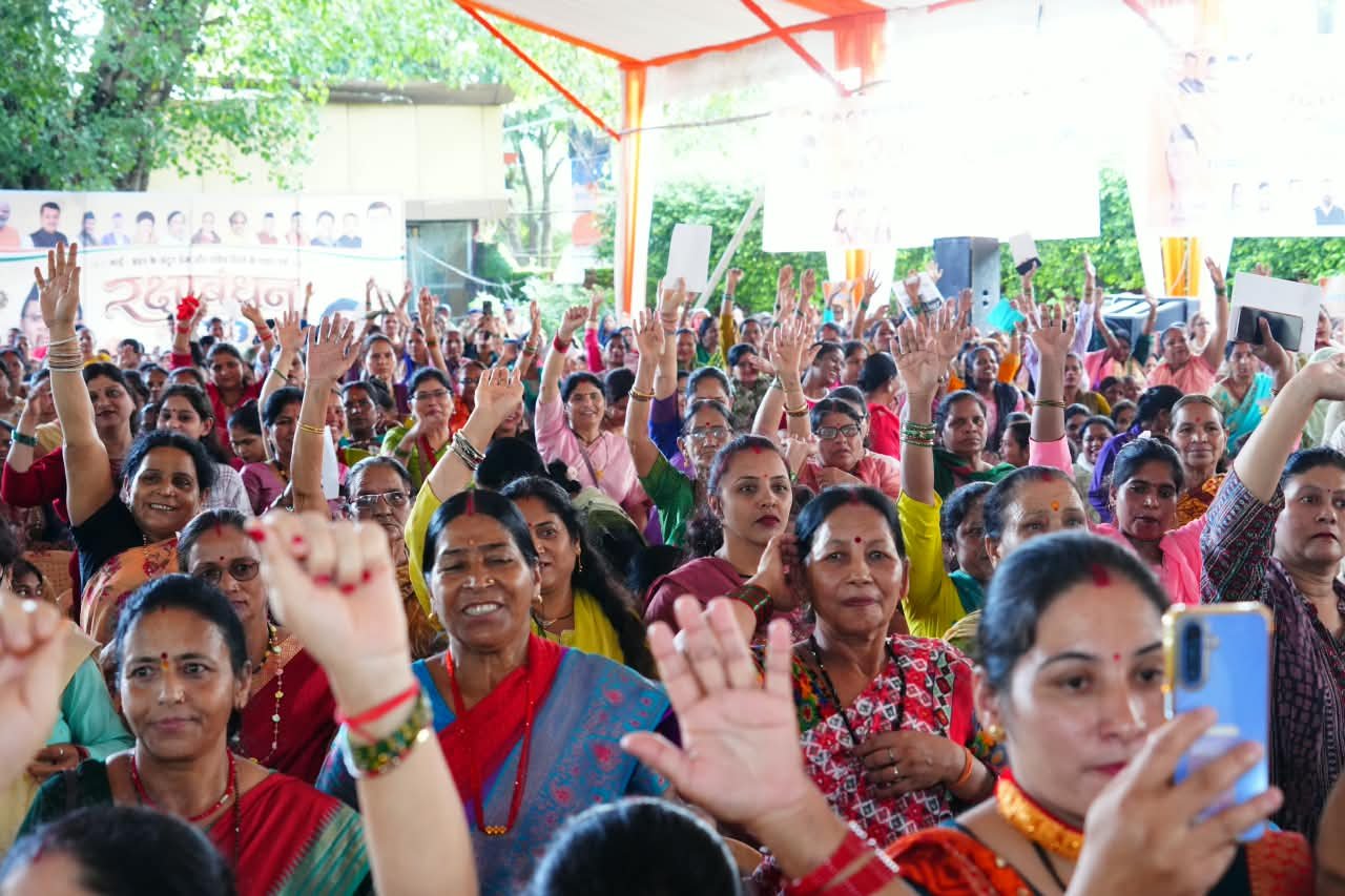 1787496666 815 रक्षाबंधन पर मातृशक्ति के सम्मान और सशक्तिकरण का मुख्यमंत्री धामी