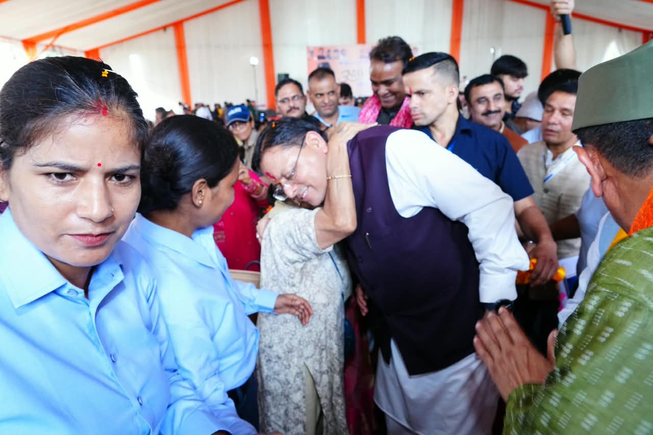 1787496666 841 रक्षाबंधन पर मातृशक्ति के सम्मान और सशक्तिकरण का मुख्यमंत्री धामी